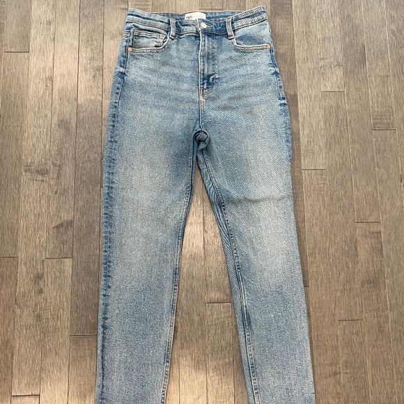 EUC Zara High Waist Jeans - Picture 1 of 6
